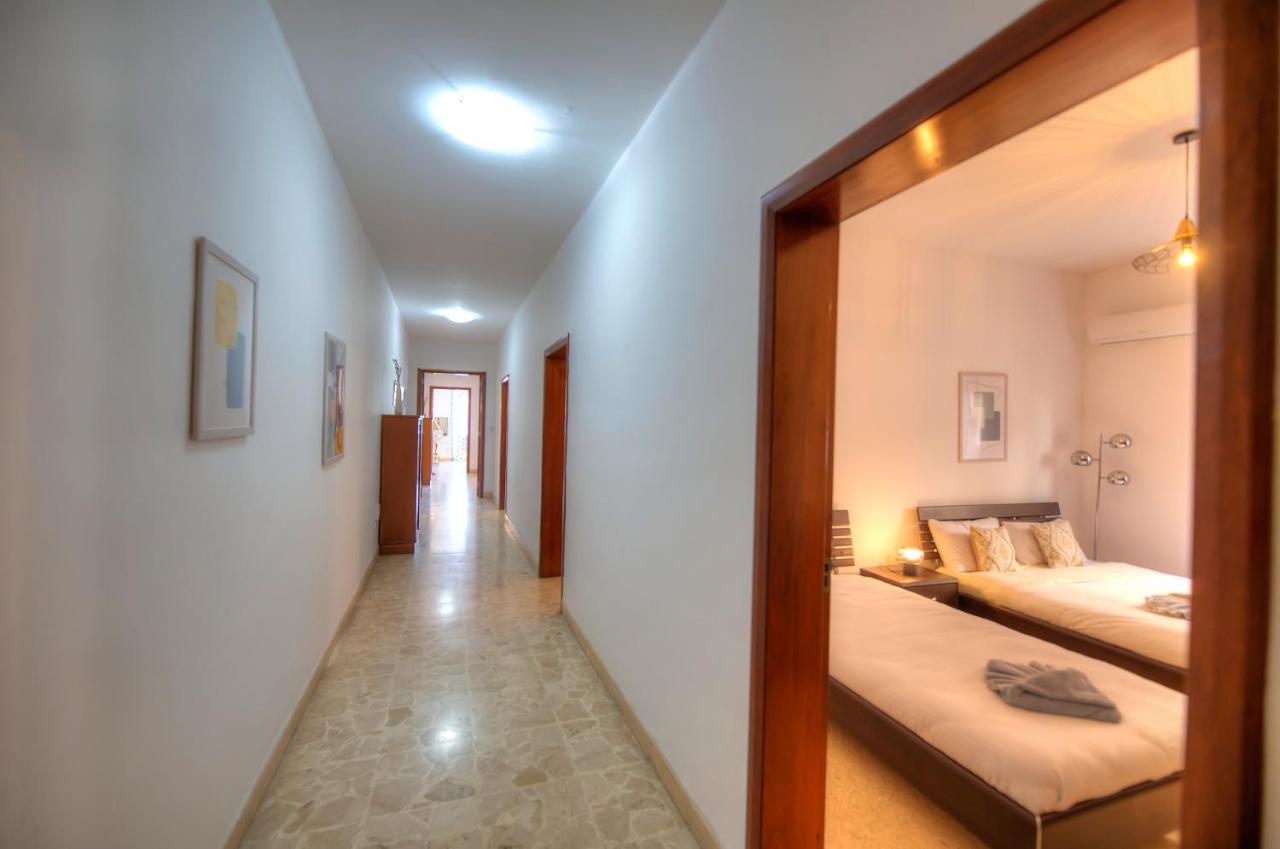 Enormous 3Bedrooms Seafront With Balcony Pdeh1-1 Sliema Exterior photo